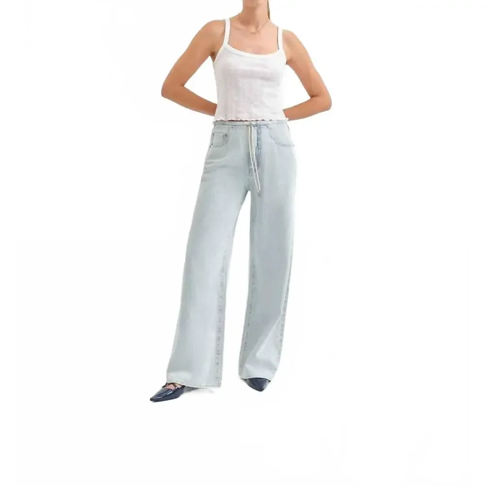 Wide Leg Light Wash Jeans - Women's Casual Denim - Picture 2 of 8